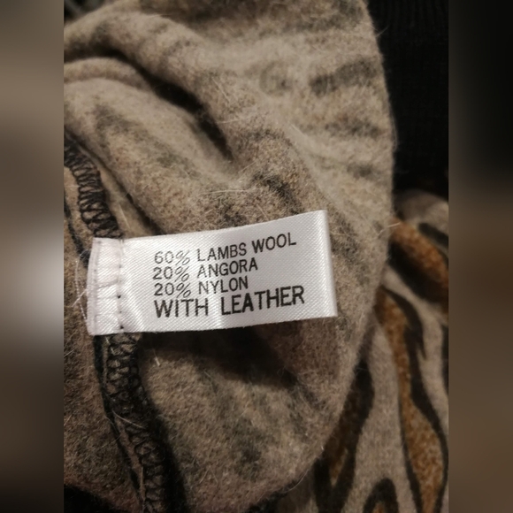 Italian Leopard print wool sweater S - Picture 6 of 9